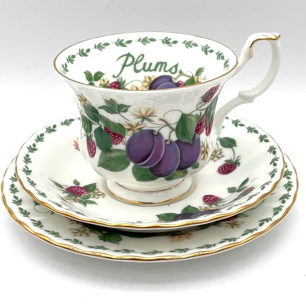 Royal Albert Plums Covent Garden Fruit Series Trio Set 1994 Vintage White Gold